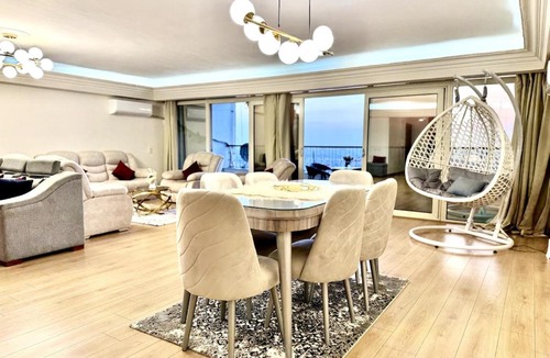Maadi Apartment | Exclusive 3BR Retreat Nile and Pyramids Views Maadi Prime location