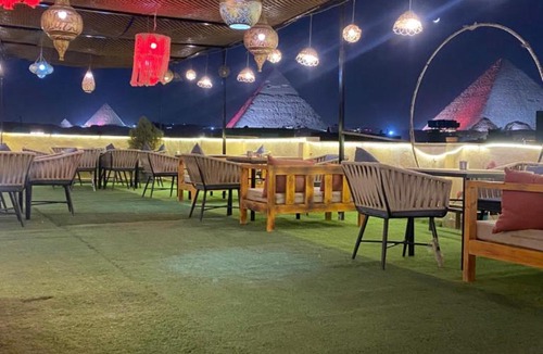 Giza Hostel | Farsha Pyramids Inn