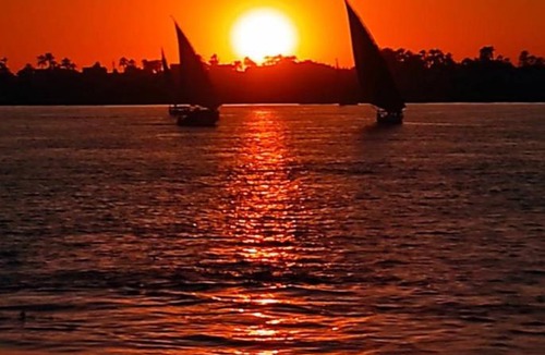 Nile River Luxor Boat Rental | Floka Smile