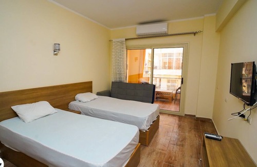 Corniche Road-Dahar Ski Chalet | Florenza Khamsin K203 Hurghada