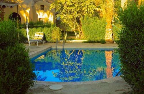 Luxor House | Flower Of Light Centre
