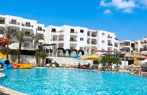 Sharm El Sheikh Apartment | Gold Suite at Naamabay—accommodates up to 4 people with free beach transfer