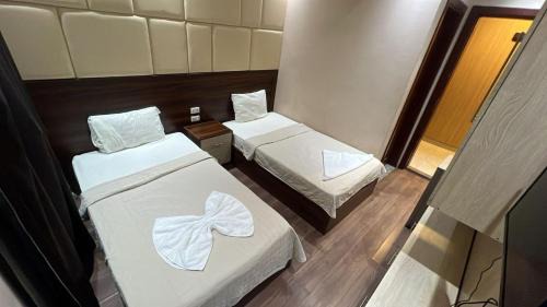 Qasr an-Nil Hostel | Grand Elite Hotel