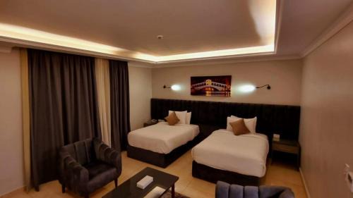 Dream Land Hotel | Grand Plaza Hotel & Resort