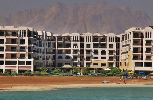 Al Mamsha El Seyahi Hotel | Gravity Hotel Aqua Park Hurghada