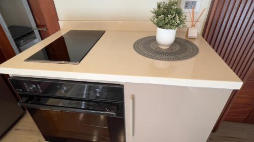 Sheikh Zayed City Apartment | Guest suite in Beverly Hills Sodic