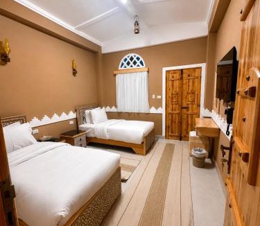 El Kharga Hotel | Happy Oasis Hotel