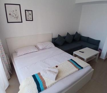 El Gouna Ski Chalet | Hotel Apartment in G cribs