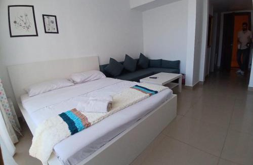 El Gouna Ski Chalet | Hotel Apartment in G cribs