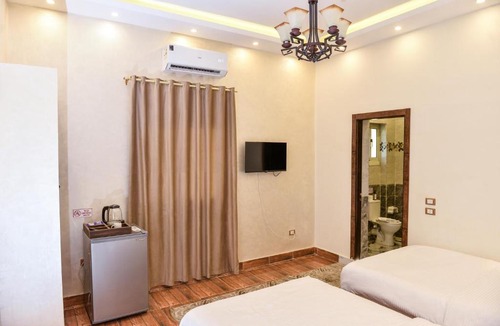 Al Haram Hotel | Hur magic pyramids Hotel