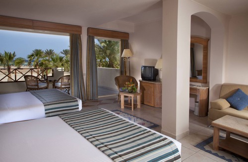 Village Road Resort | Hurghada Coral Beach Hotel