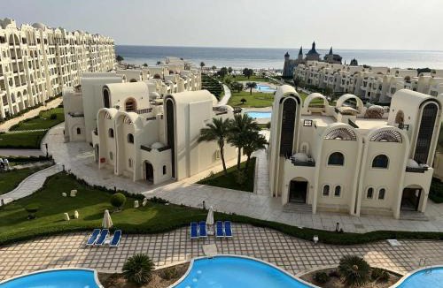 Sahl Hasheeh Hotel | Joy'Apartments in Gravity Hotel Aquapark Sahl Hasheesh for foreign passport holders only