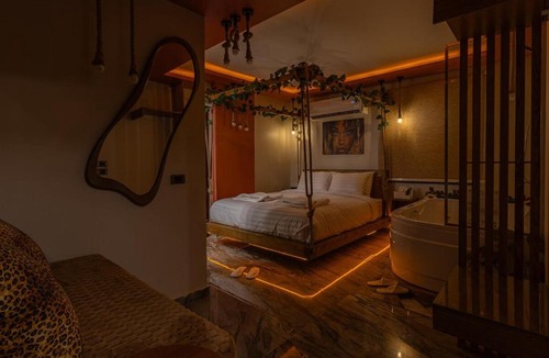 Heliopolis Apartment | Jungle jacuzzi studio 1BD self check in Cairport