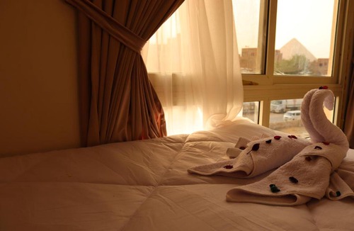 Kafrat al Jabal Hotel | Kemitt pyramids view inn