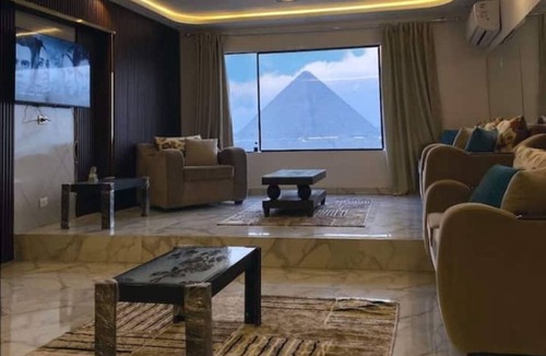 Al Haram Apartment | Khufu's Heaven Pyramids View