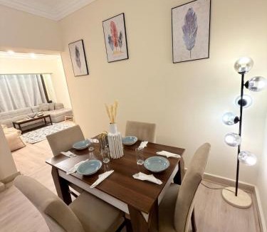 Gezira Apartment | La Casa Del Rey - Family Apartment - Zamalek