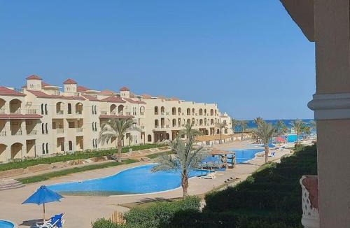 Ain Sokhna Hotel | La Sirena Palm Families only