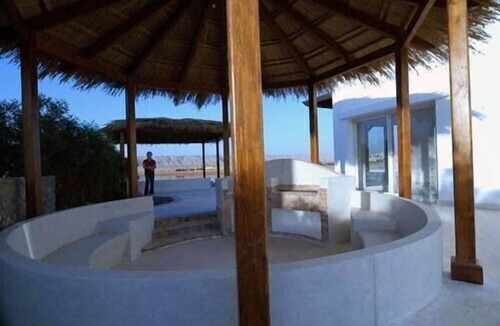 El Gouna Villa | Large villa with a heated pool right on the lagoon beach, featuring its own swimming dock