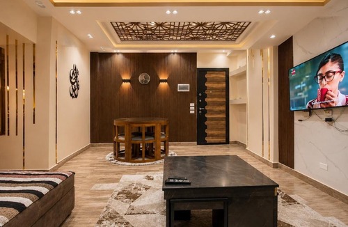 Agouza Apartment | Lebanon Square Stay Cozy 2 Bedroom, 2 Baths & Free Wi-Fi