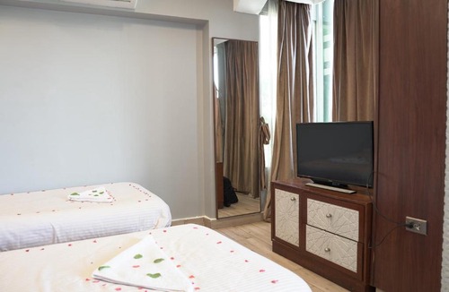 Al Haram Hotel | Libertad Queen Cleopatra View