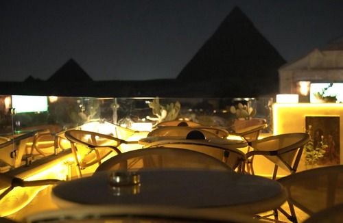 Al Haram Hotel | Libertad Queen Cleopatra View