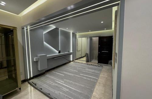Al Manial Apartment | Luxurious Modern Flat with Nile & Pyramids View