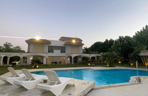 Sheikh Zayed City Apartment | Luxury 6 Bedroom Hotel Suites in Sheikh Zayed City