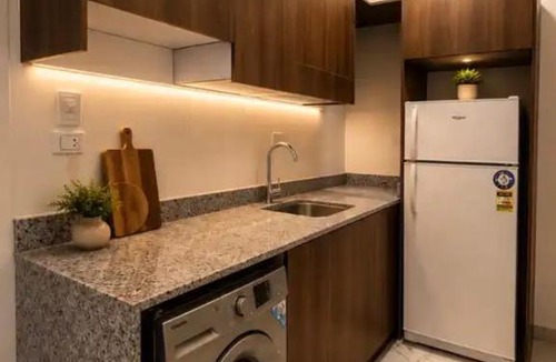 Al Mamsha El Seyahi Apartment | Luxury apartment with beach access A105