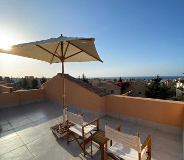 Zawiyat 'Abd al Mun'im House | Luxury Beach Living in Mountain View