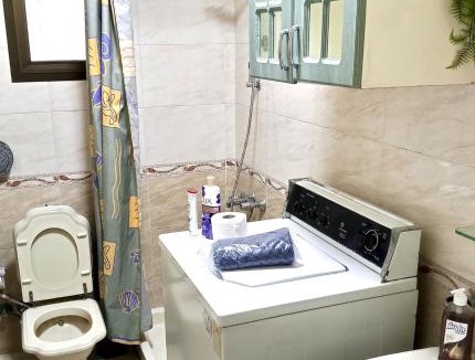 As-Sayidah Zaynab Apartment | Luxury Scenic 3BR Residence in Downtown