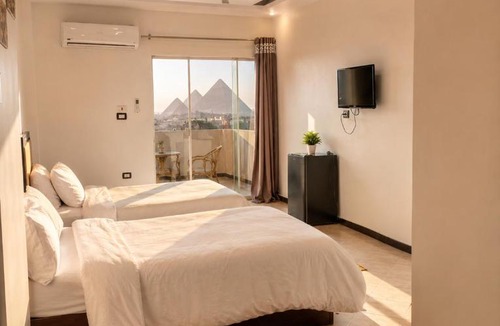 Al Haram Hotel | Malak pyramids view