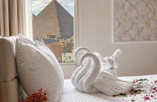 Al Haram Bed & Breakfast | Miami Pyramids View