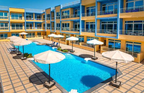 Village Road Hotel | MinaLand Resort