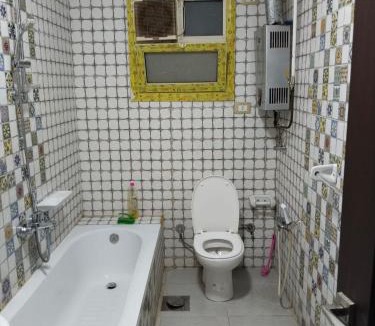 Pyramids Gardens Apartment | Modern Apartment Near Grand Egyptian Museum & Pyramids