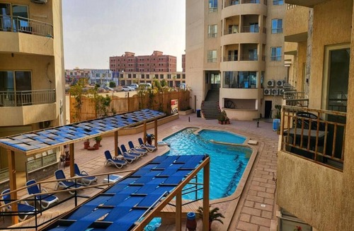Al Ahyaa Apartment | Modern Chalet with Pool & Partial Sea View - 1 Min to Beach