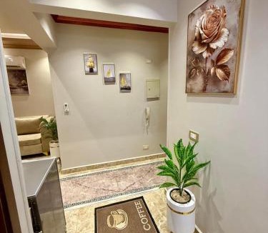 Pyramids Gardens Apartment | Modern Rooftop Suite Close to the Pyramids, Fully Equipped