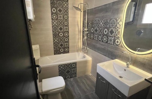 Al-Khalifa Apartment | Mokattam 2BR AC Apartment 15 Min to Downtown and 5th Settlement