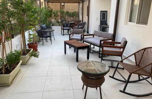 Al Duqqi Apartment | Nile Inn 604 Cozy Studio Steps Away From the Nile