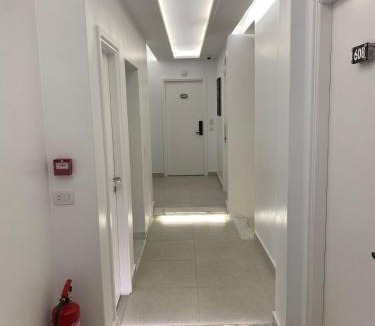 Al Duqqi Apartment | Nile Inn 604 Cozy Studio Steps Away From the Nile
