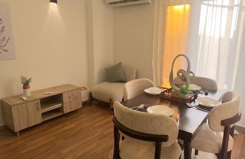 Old Cairo Apartment | Nile View - Central 3B Apparetment