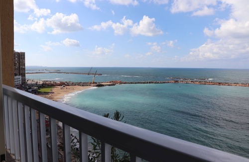 Al-Muntazah Apartment | NOUR1 Sea view