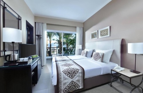 El Hadaba Hotel | Oceanfront Comfort with Pools, Wellness Spa, Tennis & Nearby Reef Diving