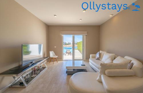 El Gouna Villa | Ollystays Luxury 4BR Villa, Heated Pool, Joubal Lagoon View !