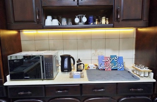 Giza Apartment | Panoramic Nile and Pharaonic Village View-1st Line
