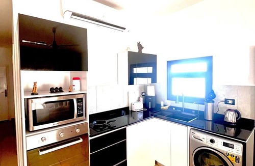 Al Ahyaa Apartment | Peaceful 2-bedroom apartment with private beach access