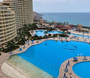 Ras Sudar Villa | Penthouse Three-Bedroom Villa in Porto Sokhna Family only