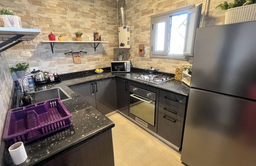Al-'Umraniyah Apartment | Perfect 1-bedroom apartment with AC in superb Giza Governorate