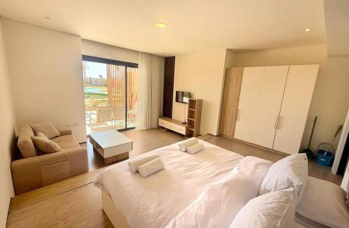 Soma Bay Apartment | Pool front Mesca Cabana Minutes to Sandy Beach in Soma bay