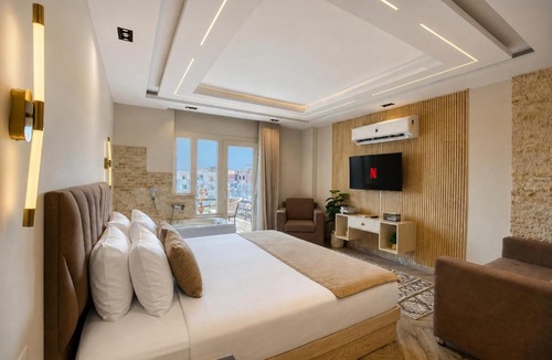 Kafrat al Jabal Hotel | Premium Pyramids BoutiQue With Rooftop Access