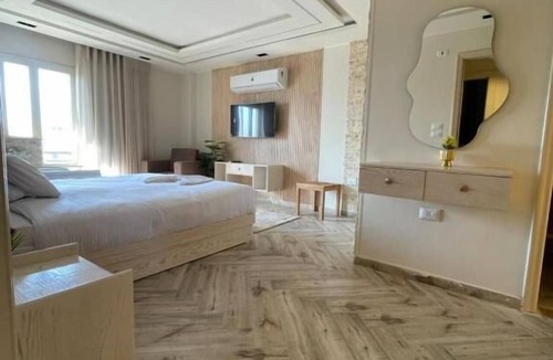 Kafrat al Jabal Hotel | Premium Pyramids Palace INN